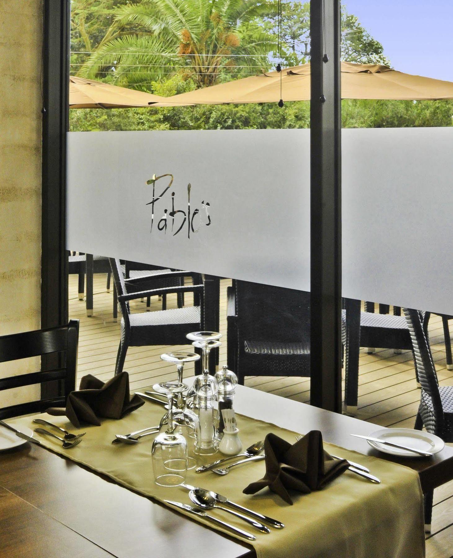 Four Points By Sheraton Nairobi Hurlingham Εξωτερικό φωτογραφία